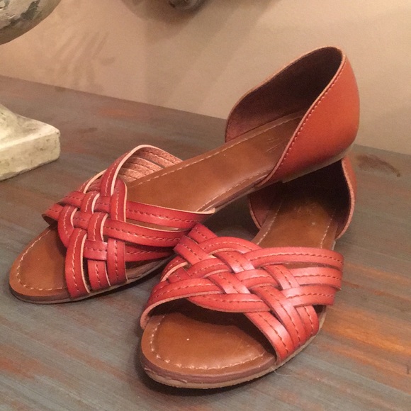 Universal Thread Shoes - Universal Thread sandals